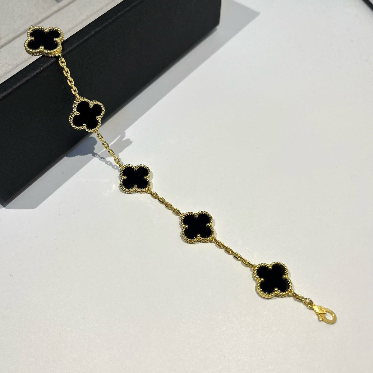 [OrnoraJewelry] CLOVER 5 MOTIF ONYXS BRACELET COLLECTION