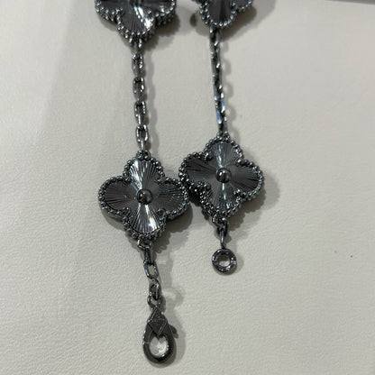 [OrnoraJewelry]CLOVER 5 MOTIF BLACK BRACELET