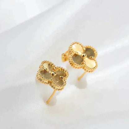 [OrnoraJewelry]CLOVER MEDIUM 1 MOTIFS LASER EARRINGS