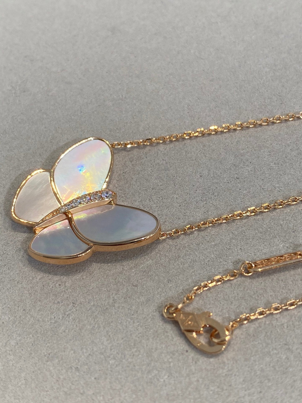[OrnoraJewelry]BUTTERFLY GOLD MOP DIAMOND NECKLACE