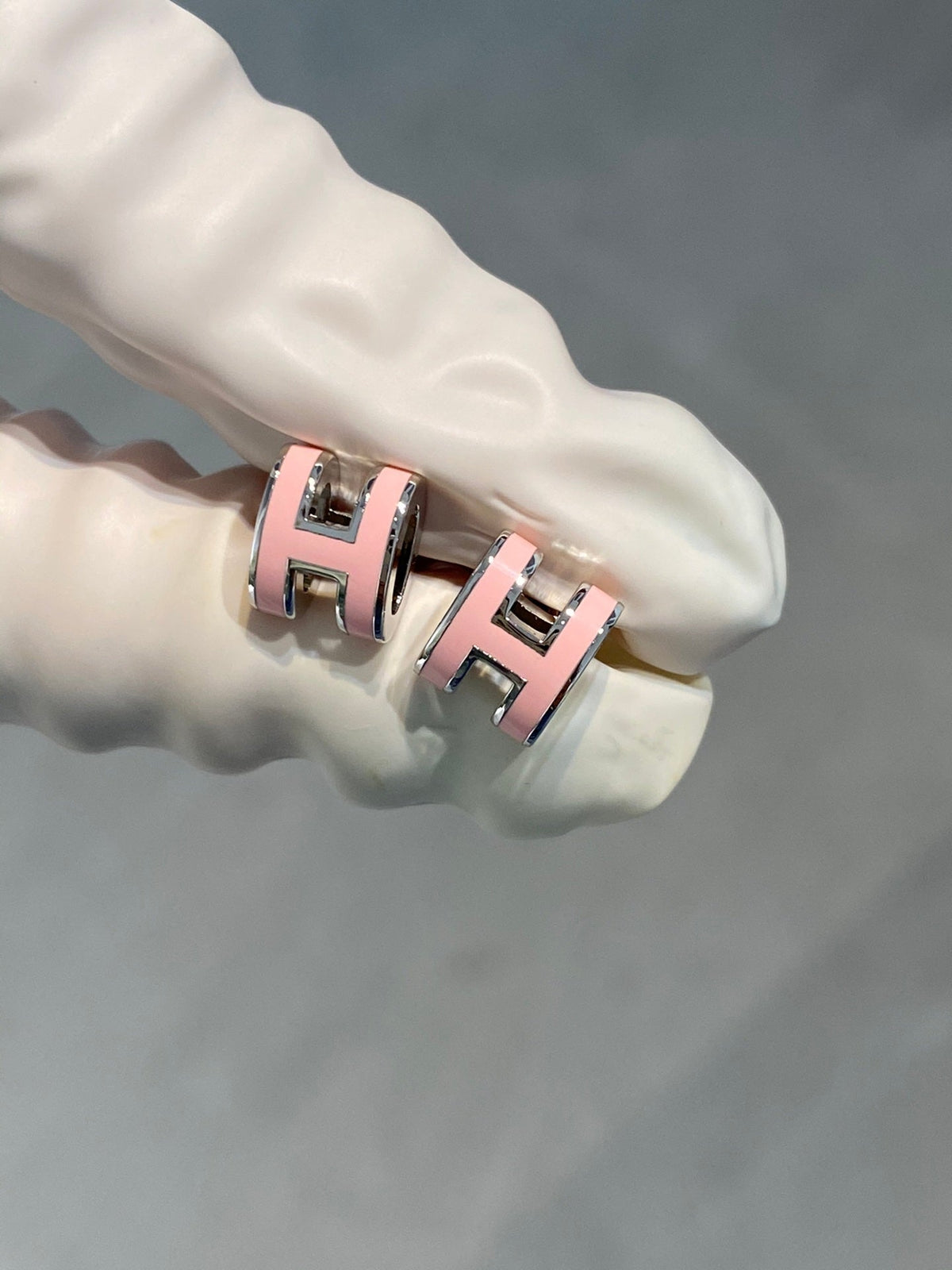 [OrnoraJewelry]MINI POP H SILVER EARRINGS PINK