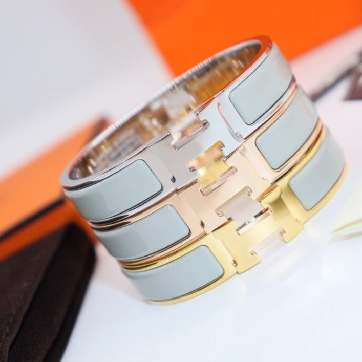 [OrnoraJewelry]H LIGHT BLUE BRACELET