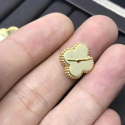 [OrnoraJewelry]CLOVER MINI 9.5MM LASER EARRINGS