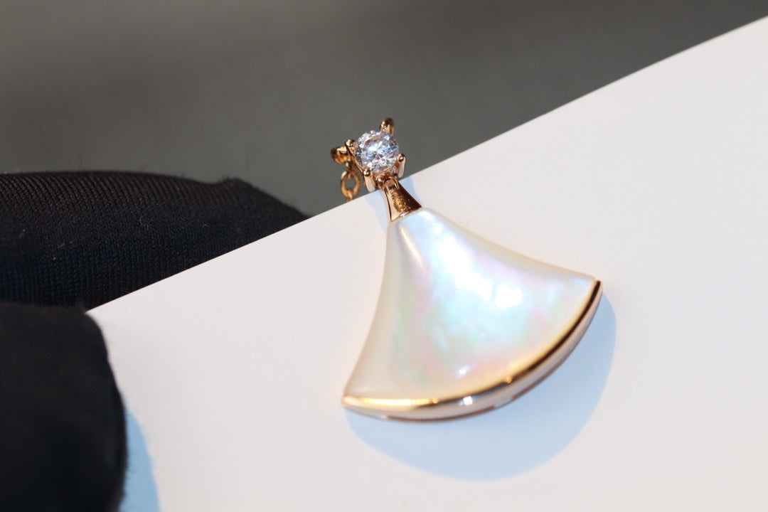 [OrnoraJewelry]DREAM NECKLACE WHITE MOP PINK GOLD 1 DIAMOND