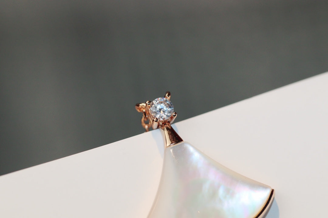 [OrnoraJewelry]DREAM NECKLACE WHITE MOP PINK GOLD 1 DIAMOND