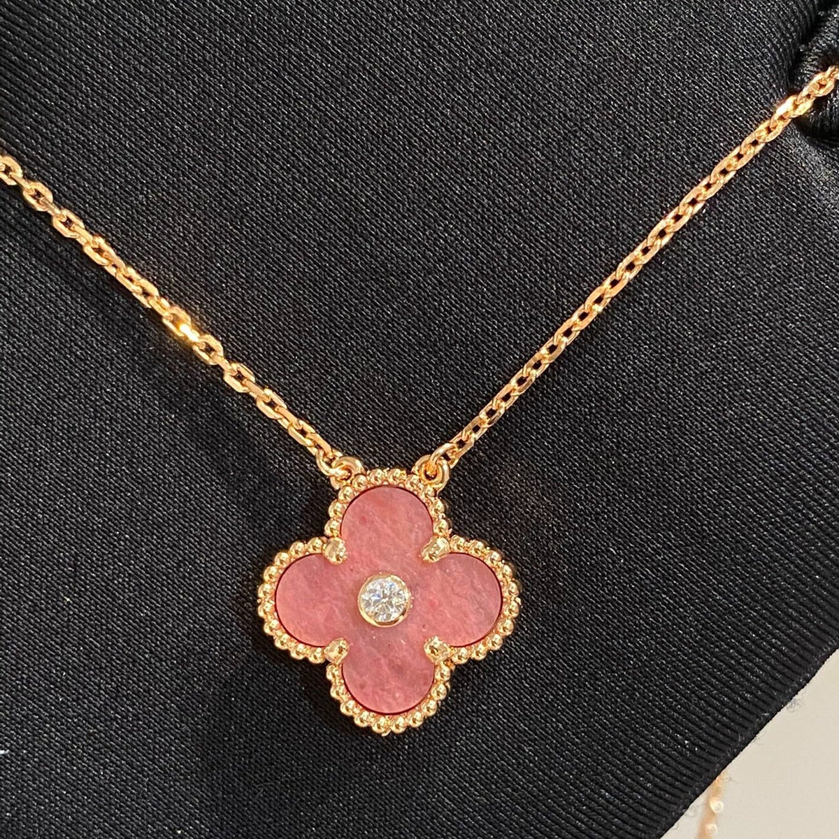[OrnoraJewelry]CLOVER 15MM DIAMOND RHODONITE NECKLACE