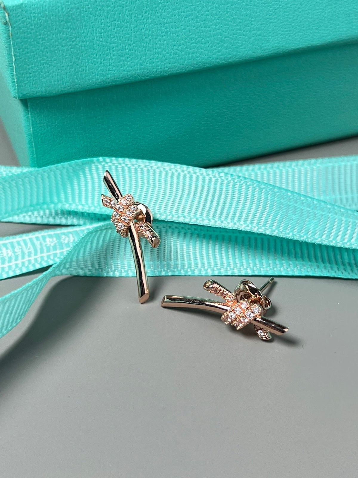 [Ornora Jewelry]KNOT EARRINGS PINK GOLD DIAMOND