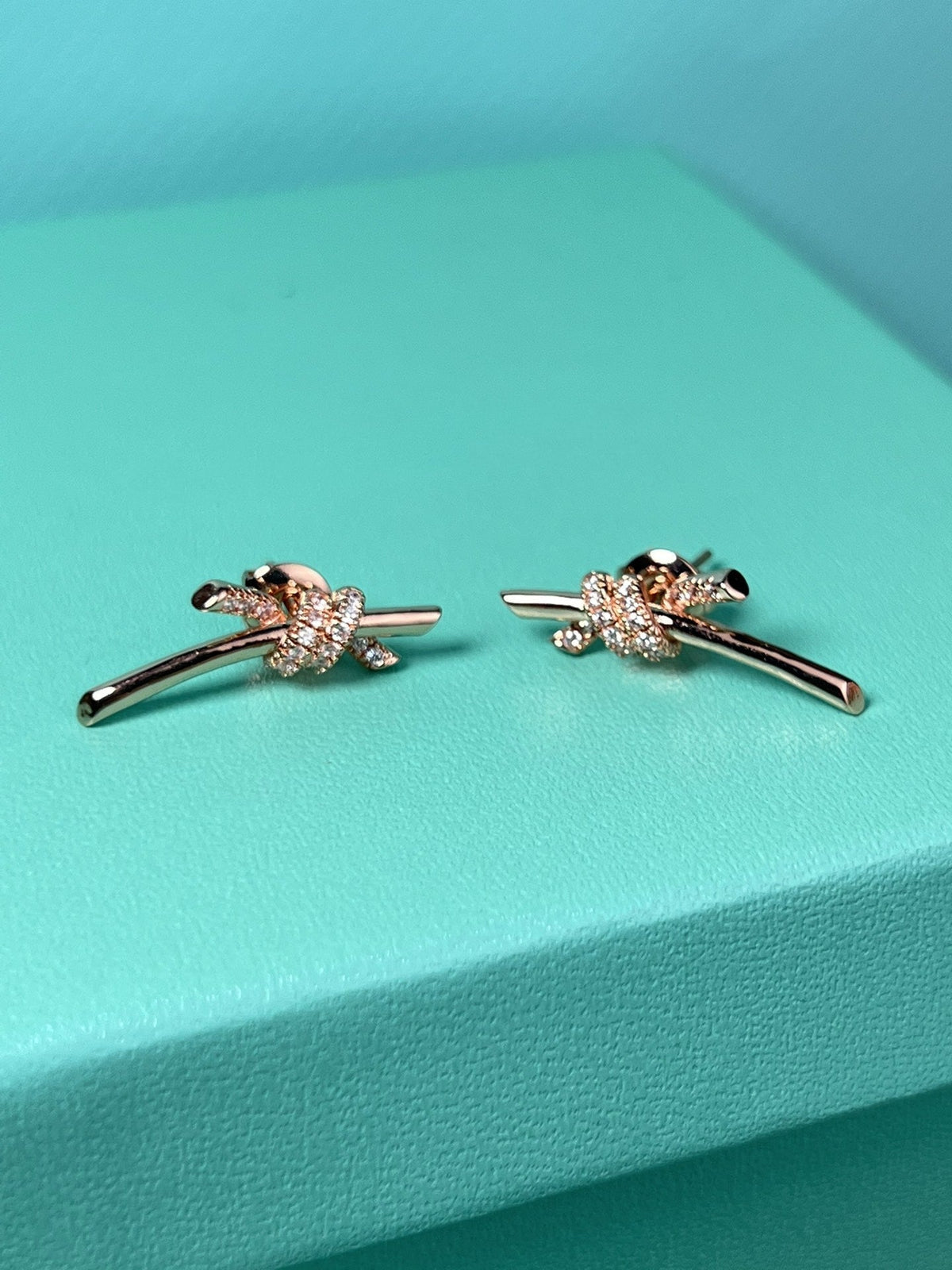 [Ornora Jewelry]KNOT EARRINGS PINK GOLD DIAMOND