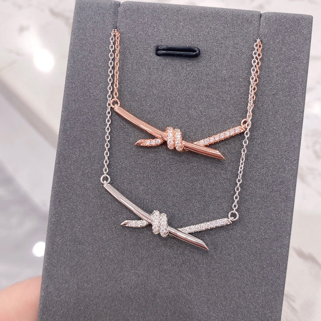 [Ornora Jewelry]KNOT NECKLACE DIAMONDS