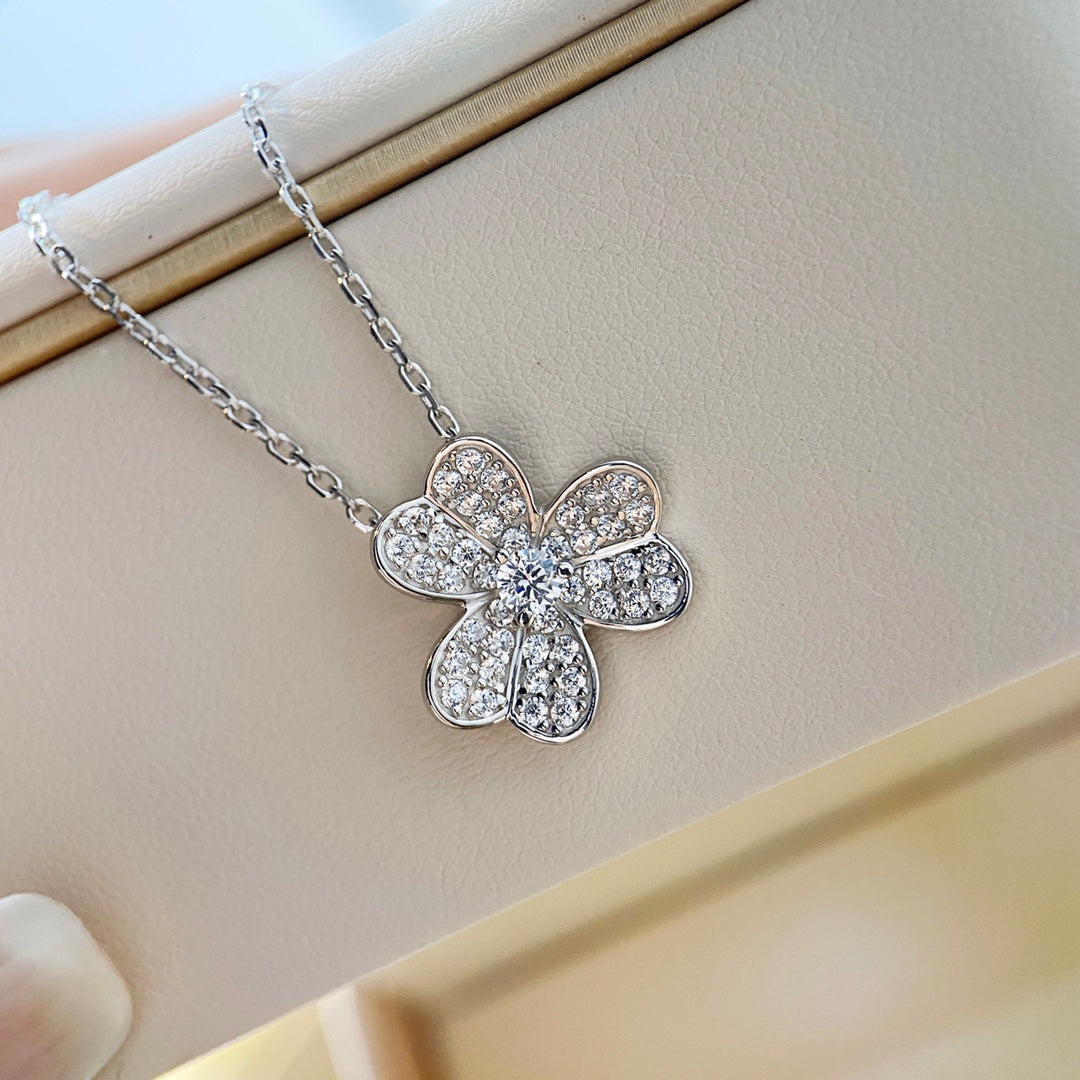 [OrnoraJewelry]CLOVER DIAMOND NECKLACE SILVER