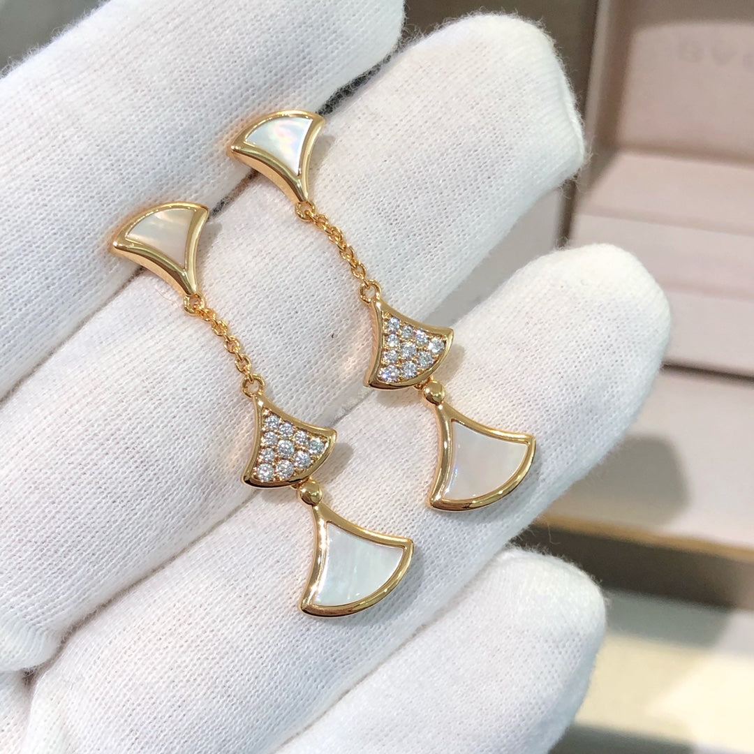 [OrnoraJewelry]DREAM EARRINGS 3 MOTIFS DIAMOND MOP PINK GOLD