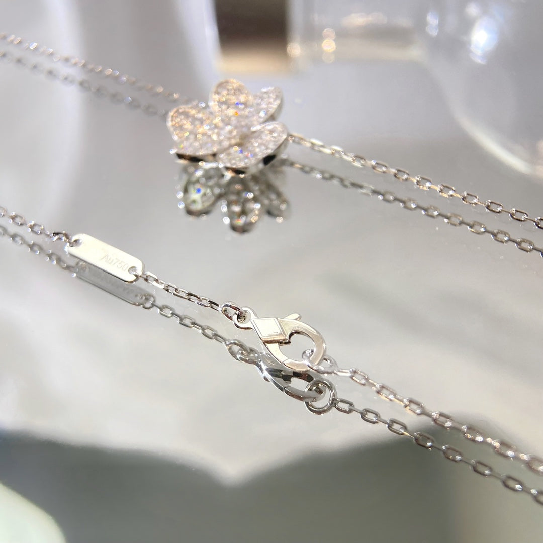 [OrnoraJewelry]FLOWER DIAMOND NECKLACE
