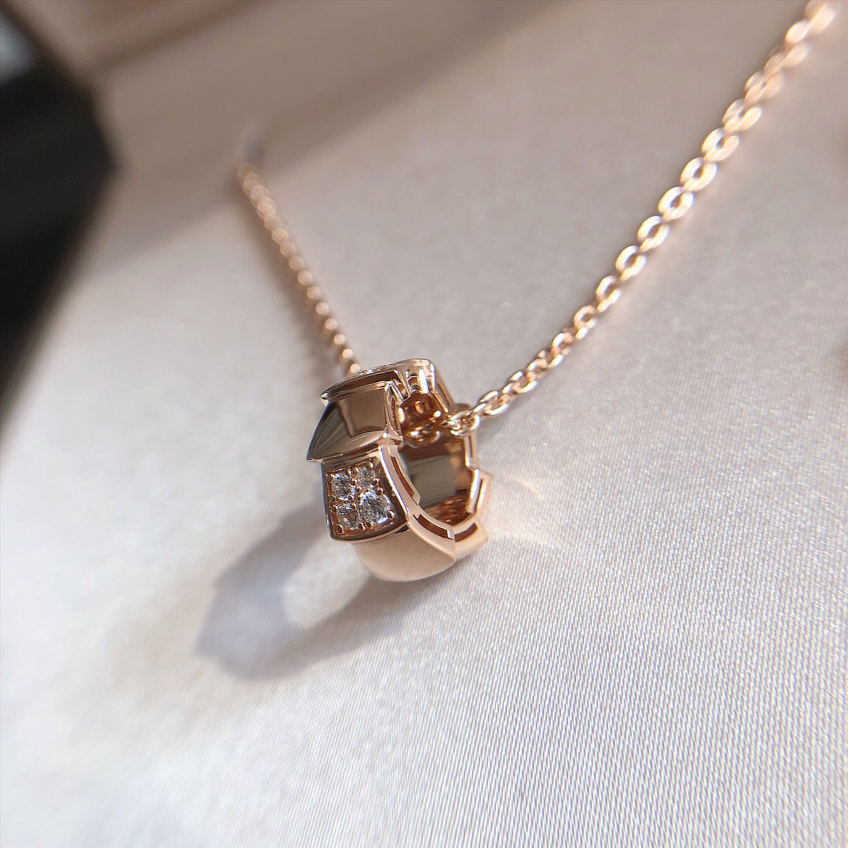 [OrnoraJewelry]SERPENTI PEDANT DIAMOND PINK GOLD NECKLACE