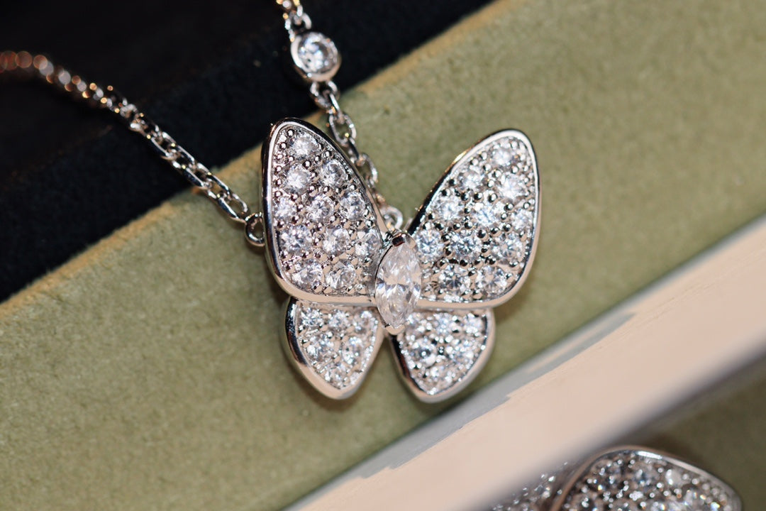 [OrnoraJewelry]BUTTERFLY DIAMOND NECKLACE