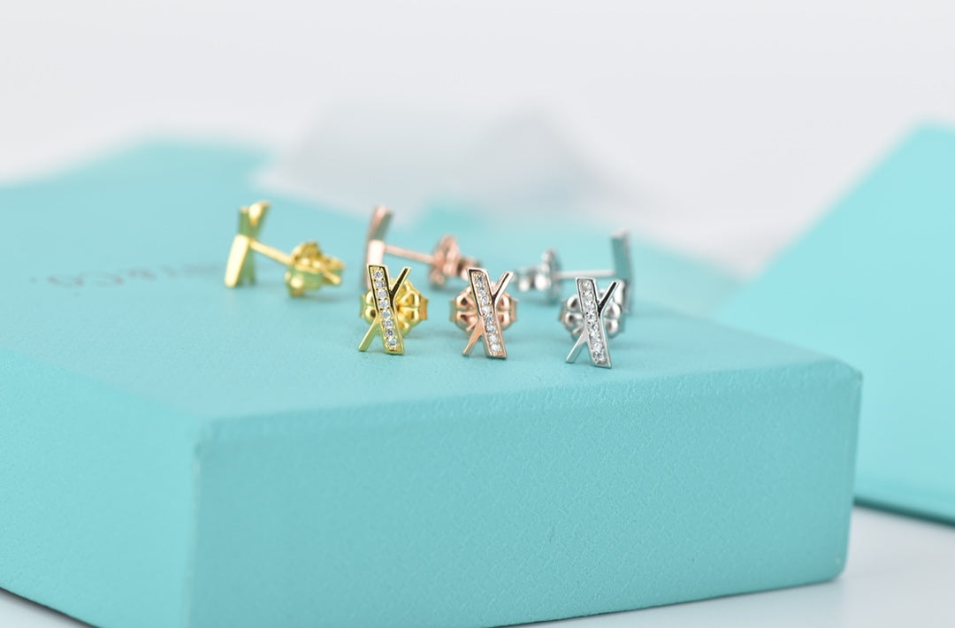 [Ornora Jewelry]ATLAS DIAMOND STUD EARRINGS