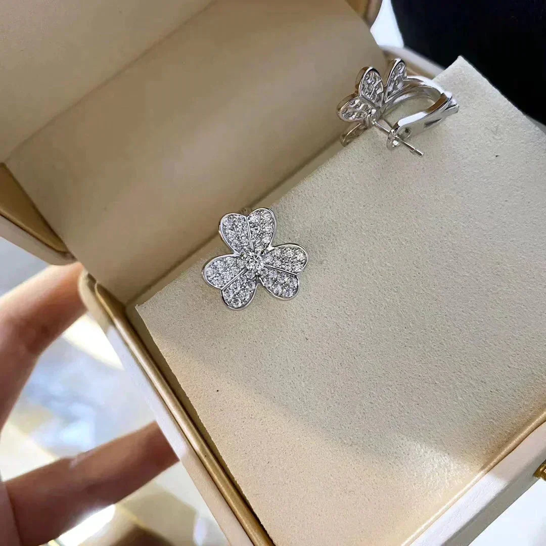 [OrnoraJewelry]CLOVER COMOS DIAMOND EARRINGS SILVER