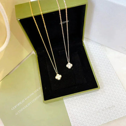[OrnoraJewelry]CLOVER MINI 9.5MM WHITE MOTHER-OF-PEARL NECKLACE