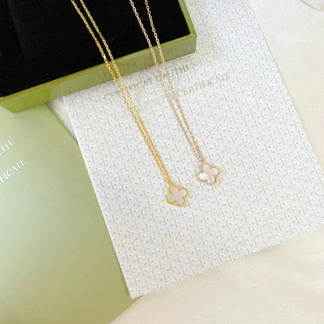 [OrnoraJewelry]CLOVER MINI 9.5MM WHITE MOTHER-OF-PEARL NECKLACE
