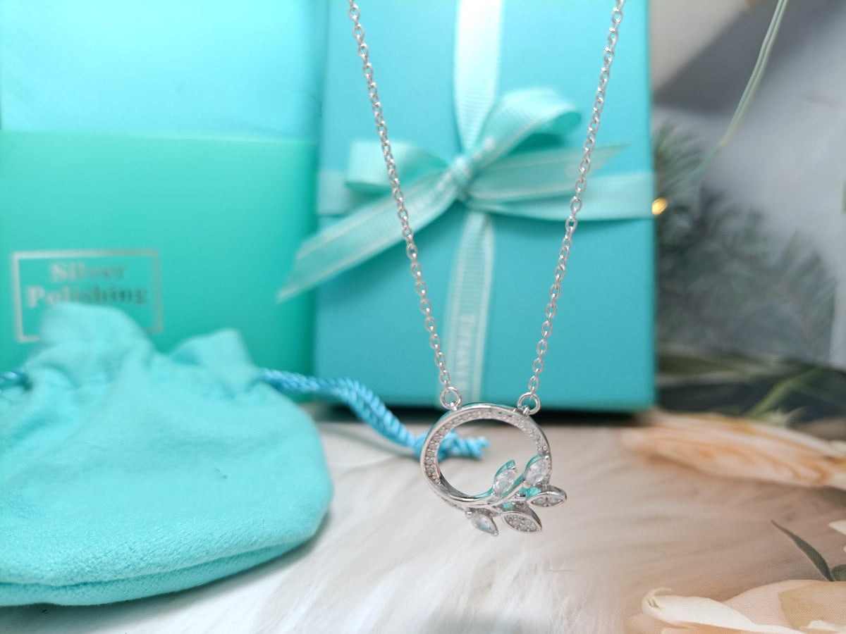[Ornora Jewelry]DIAMOND VINE CIRCLE PENDANT PLATINUM NECKLACE