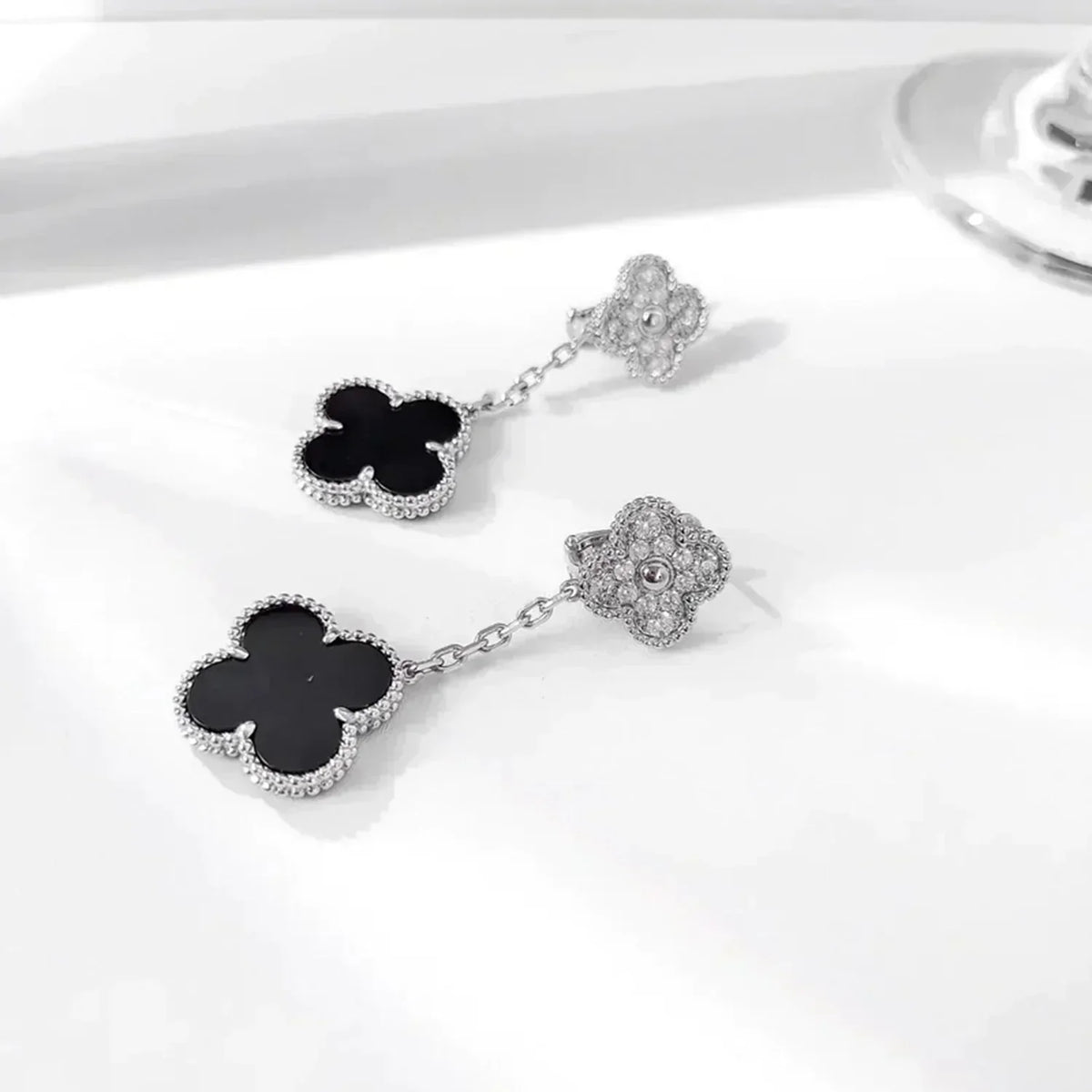 [OrnoraJewelry]CLOVER 2 MOTIFS  DIAMOND ONYX EARRINGS SILVER