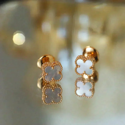 [OrnoraJewelry]CLOVER MINI 9.5MM WHITE MOP EARRINGS