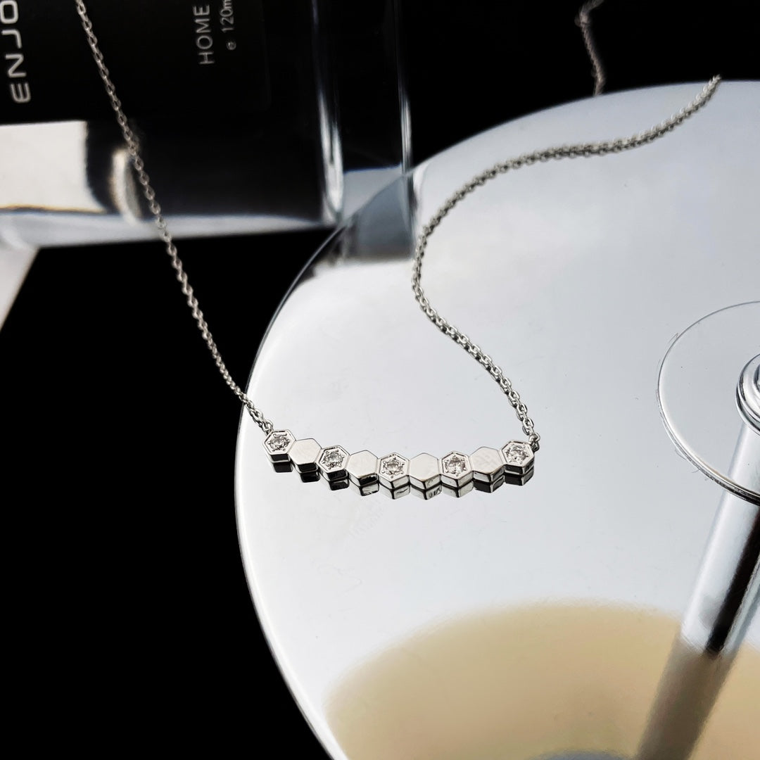 [OrnoraJewelry]BEE MY LOVE DIAMOND NECKLACE