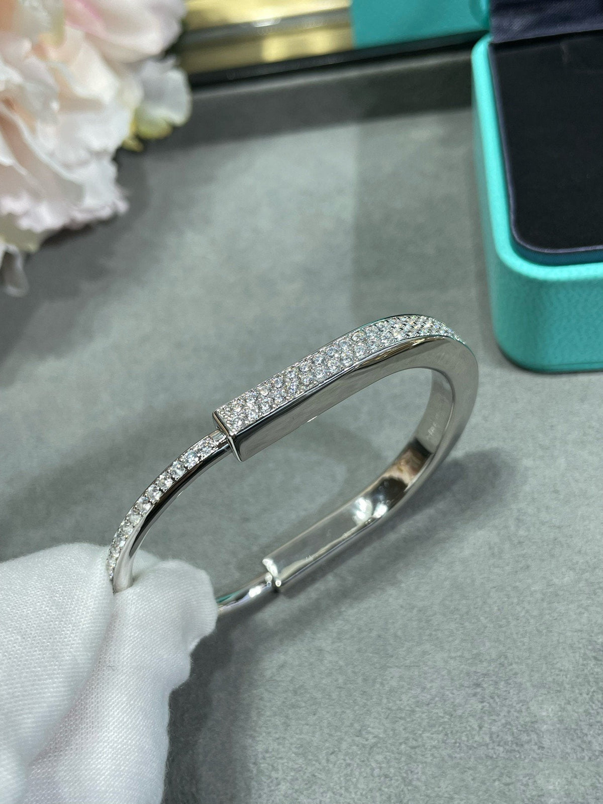 [Ornora Jewelry]LOCK BRACELET DIAMOND PAVED
