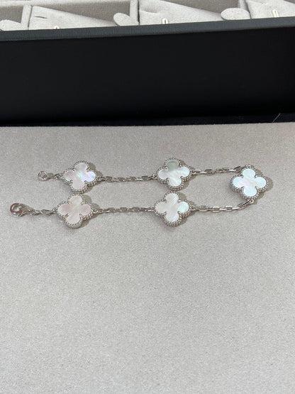 [OrnoraJewelry]CLOVER WHITE PEARL MOP 5 MOTIF BRACELET COLLECTION