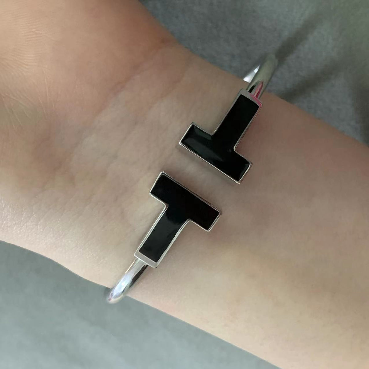 [Ornora Jewelry]T WIDE ONYX OPEN BRACELET