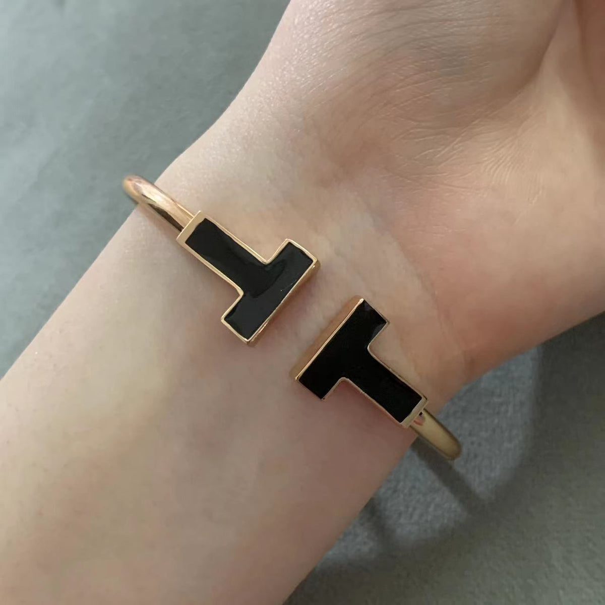 [Ornora Jewelry]T WIDE ONYX OPEN BRACELET