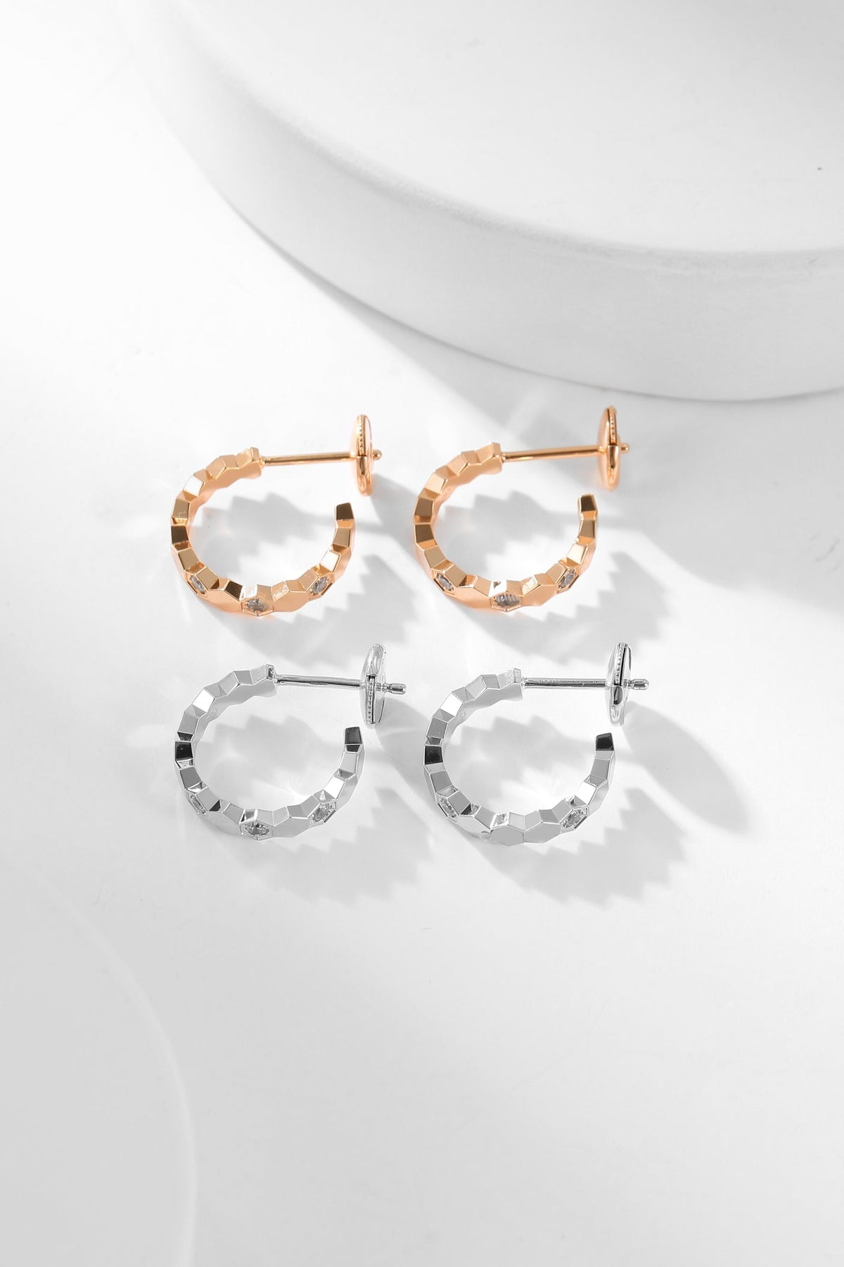 [OrnoraJewelry]BEE LOVE DIAMOND HOOP EARRINGS