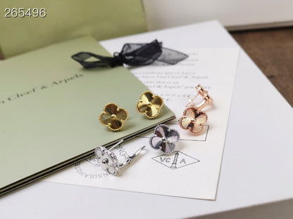 [OrnoraJewelry]CLOVER MEDIUM STUD EARRINGS