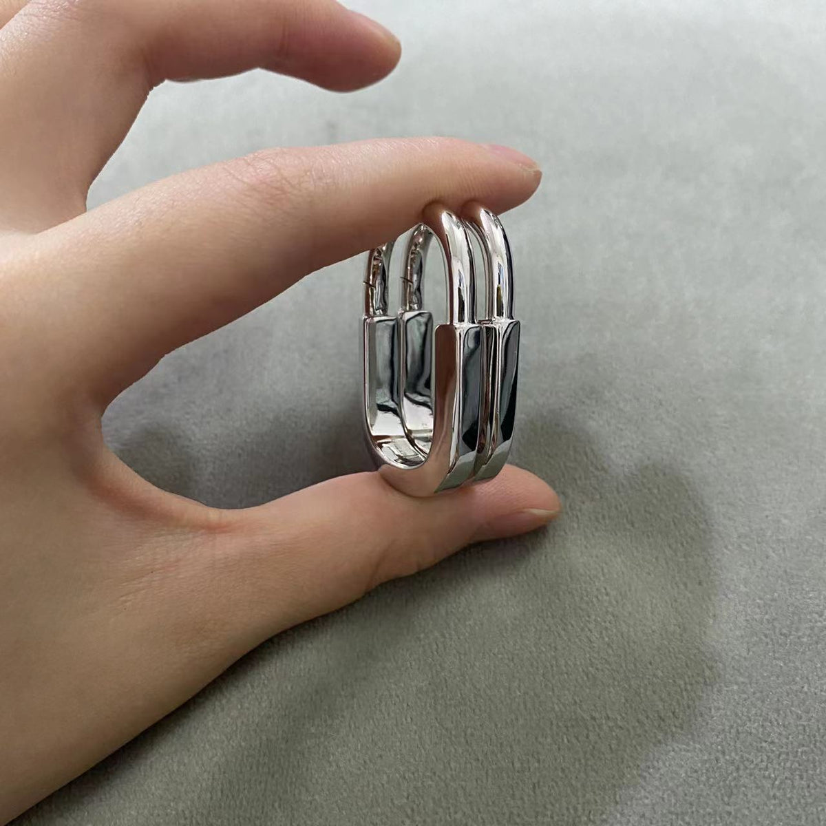 [Ornora Jewelry]LOCK MEDIUM EARRINGS
