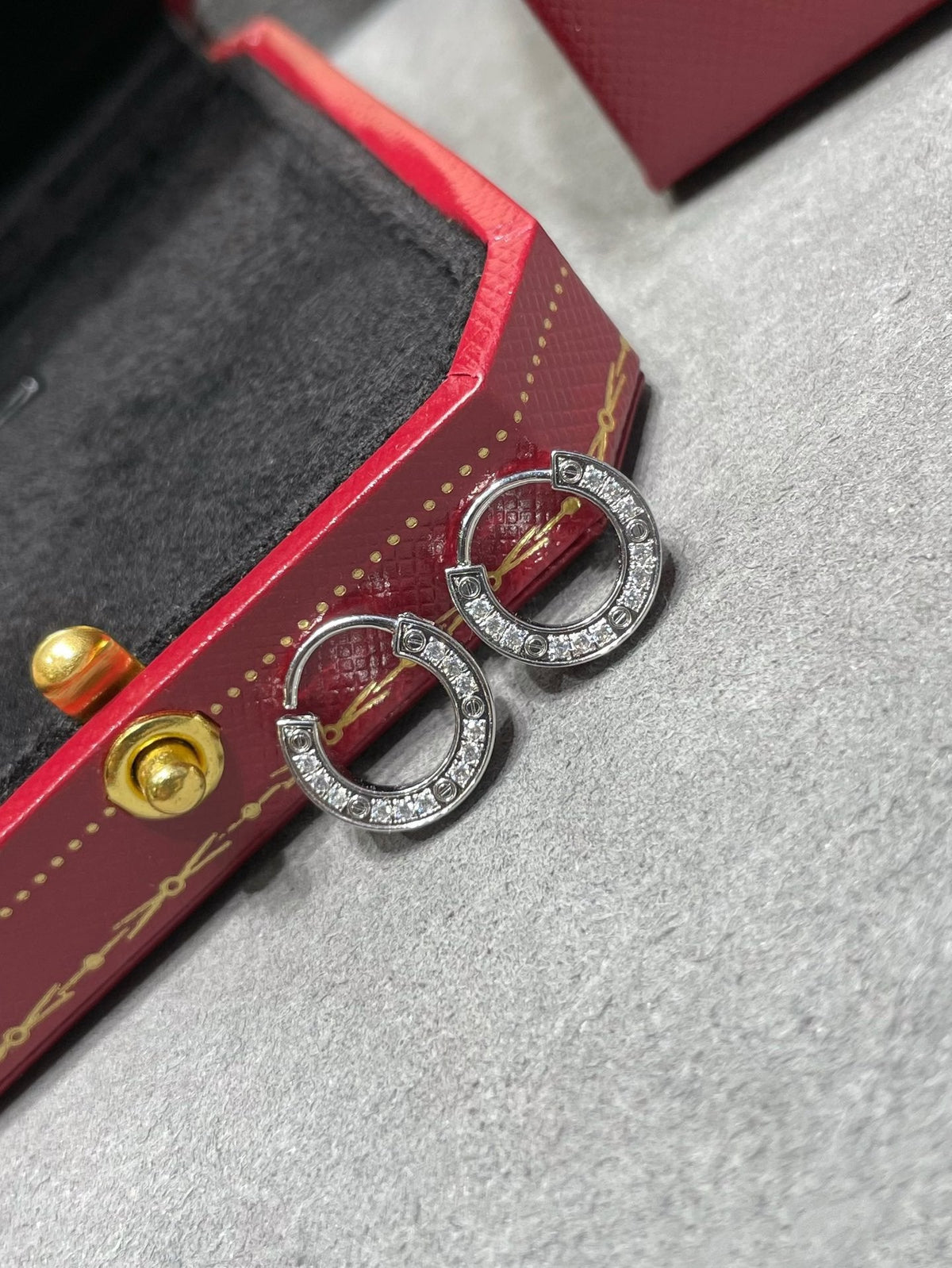 [OrnoraJewelry]LOVE DIAMOND EARRINGS