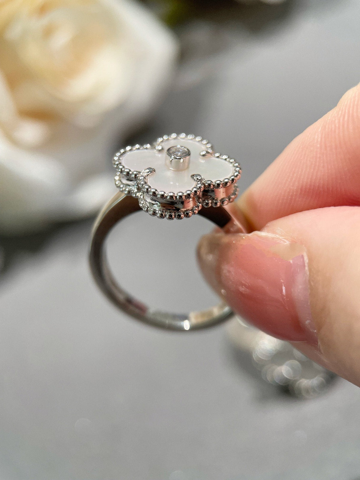 [OrnoraJewelry]CLOVER SILVER MOP DIAMOND RING