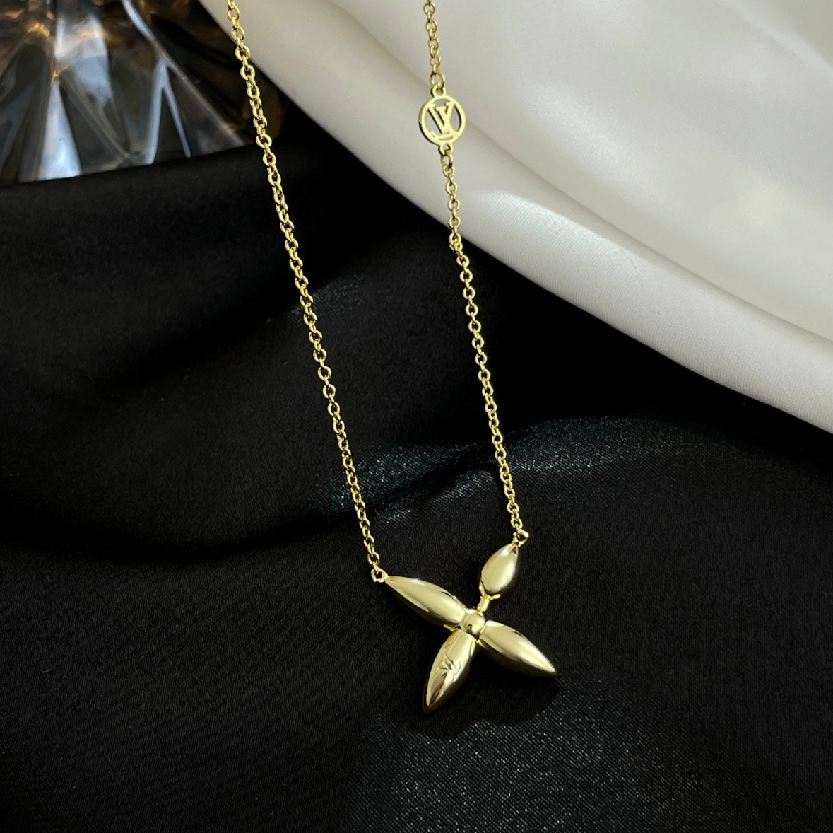 [OrnoraJewelry]LOUISETTE GOLD NECKLACE