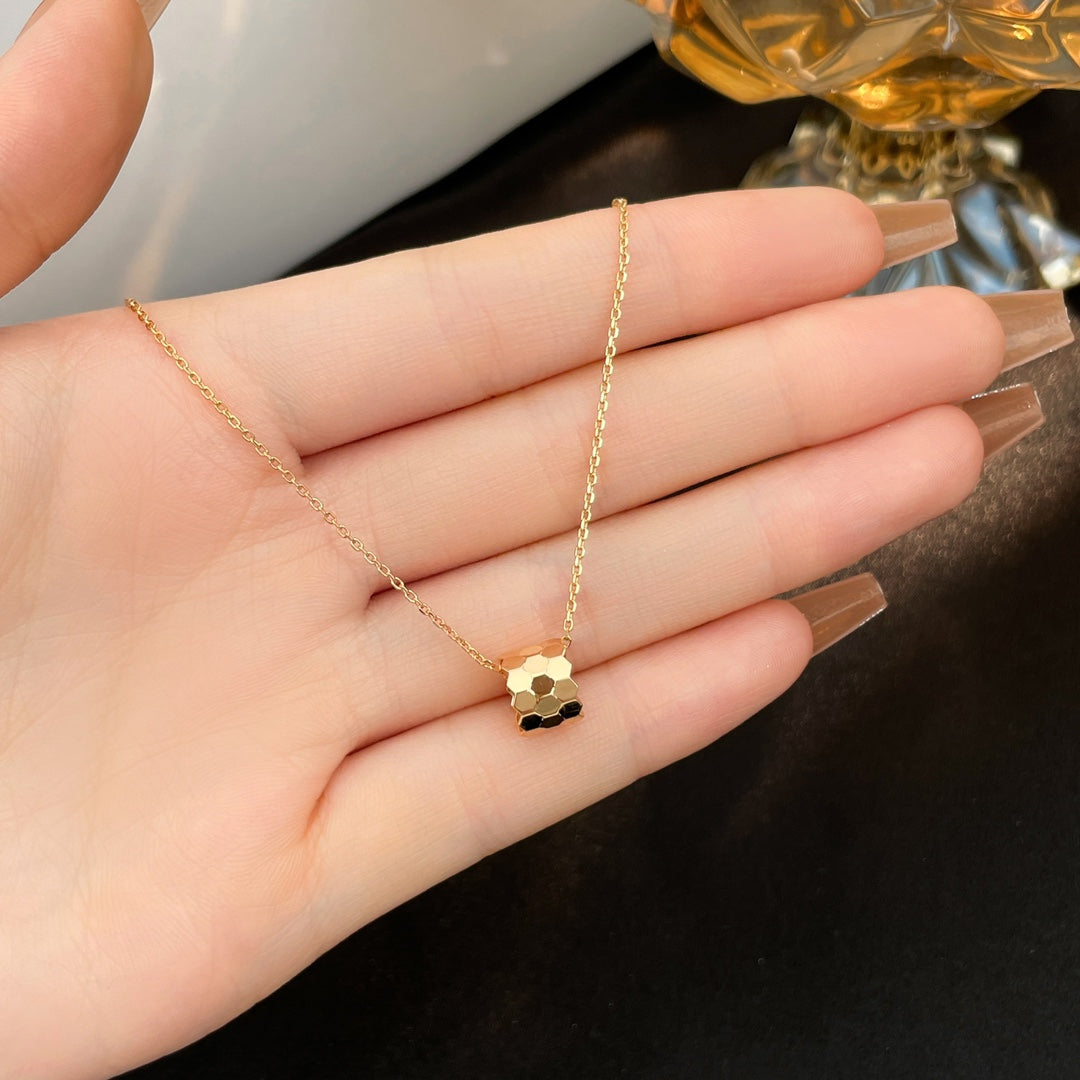 [OrnoraJewelry]BEE MINI NECKLACE