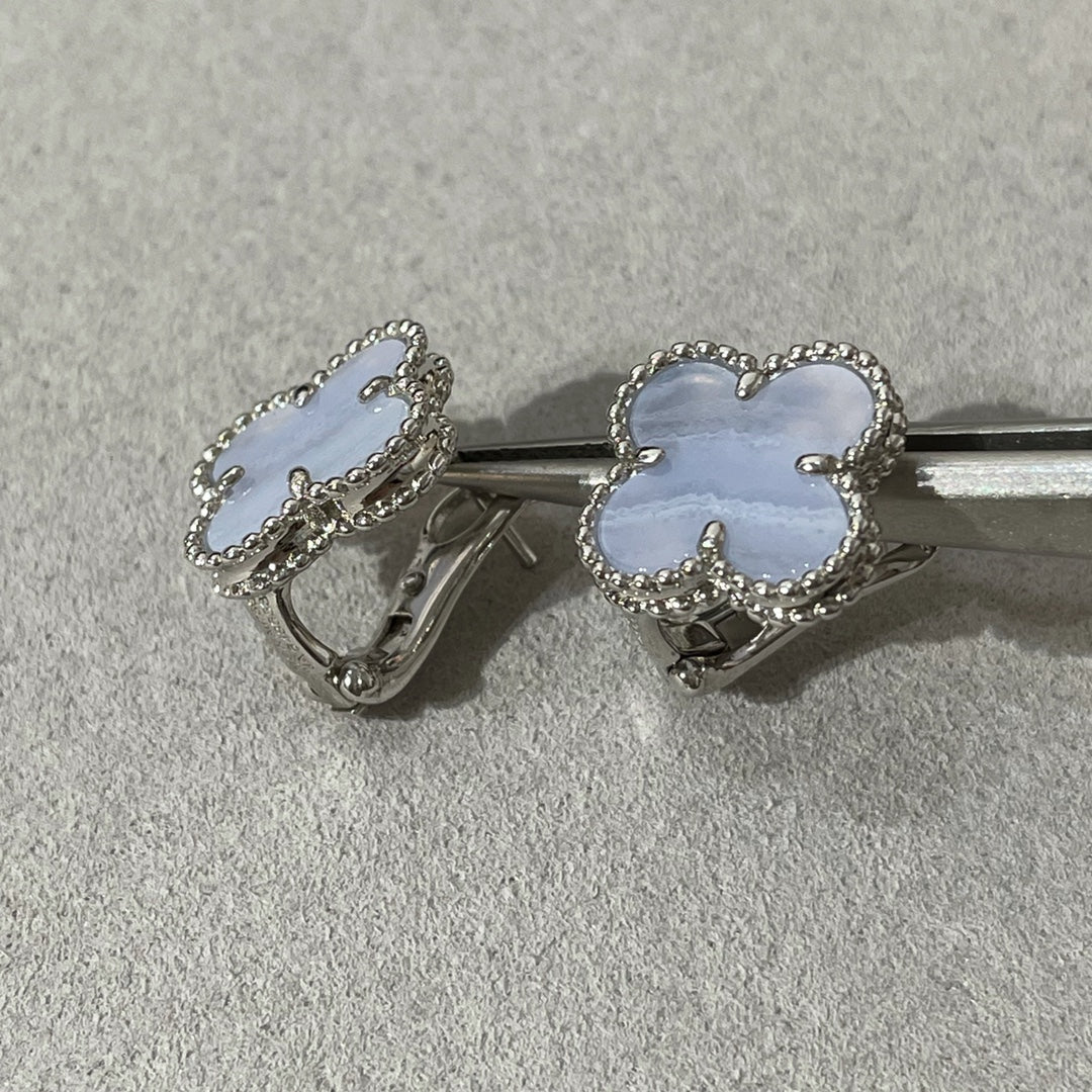 [OrnoraJewelry]CLOVER CHALCEDONY SILVER STUD EARRINGS