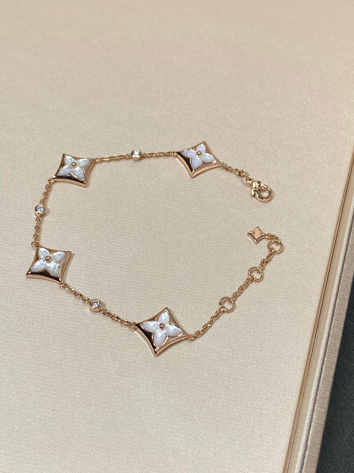 [OrnoraJewelry]Ornora4 MOTIF MOP DIAMOND PINK GOLD BRACELET