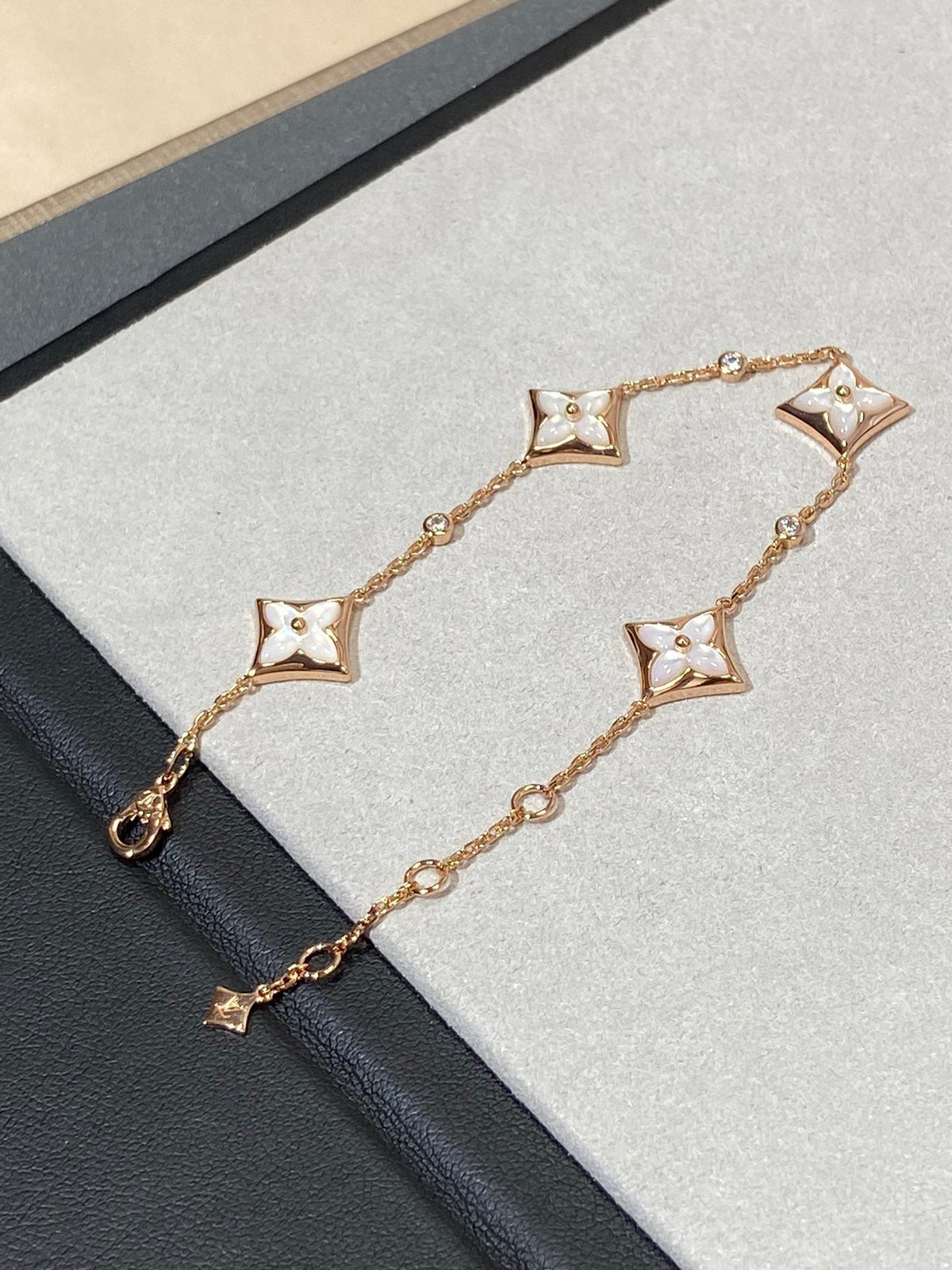 [OrnoraJewelry]Ornora4 MOTIF MOP DIAMOND PINK GOLD BRACELET