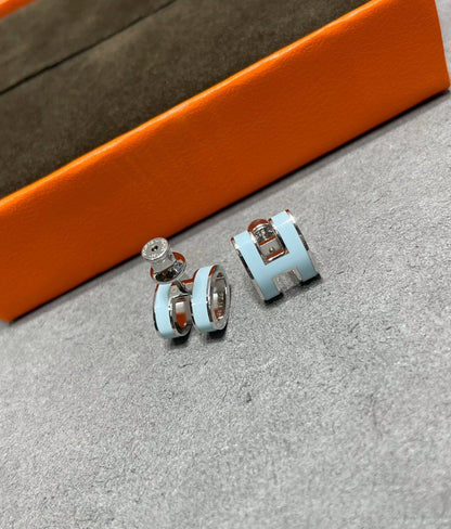 [OrnoraJewelry]POP H SKY BLUE STUD EARRINGS
