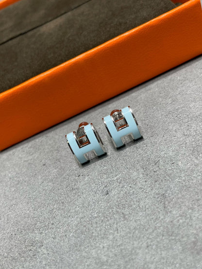 [OrnoraJewelry]POP H SKY BLUE STUD EARRINGS