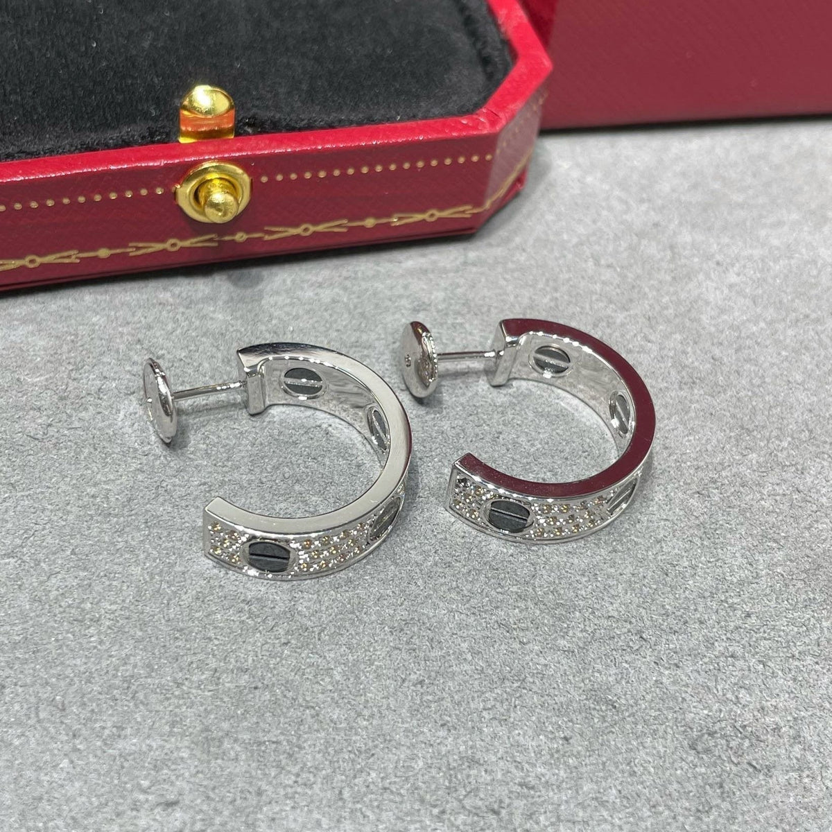 [OrnoraJewelry]LOVE CERAMIC DIAMOND PAVED SILVER EARRINGS