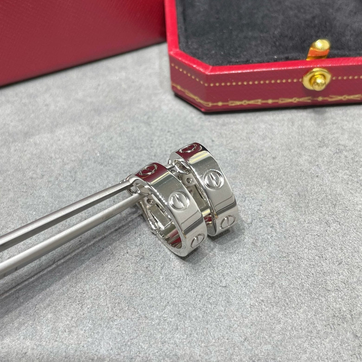[OrnoraJewelry]LOVE 5.5MM EARRINGS