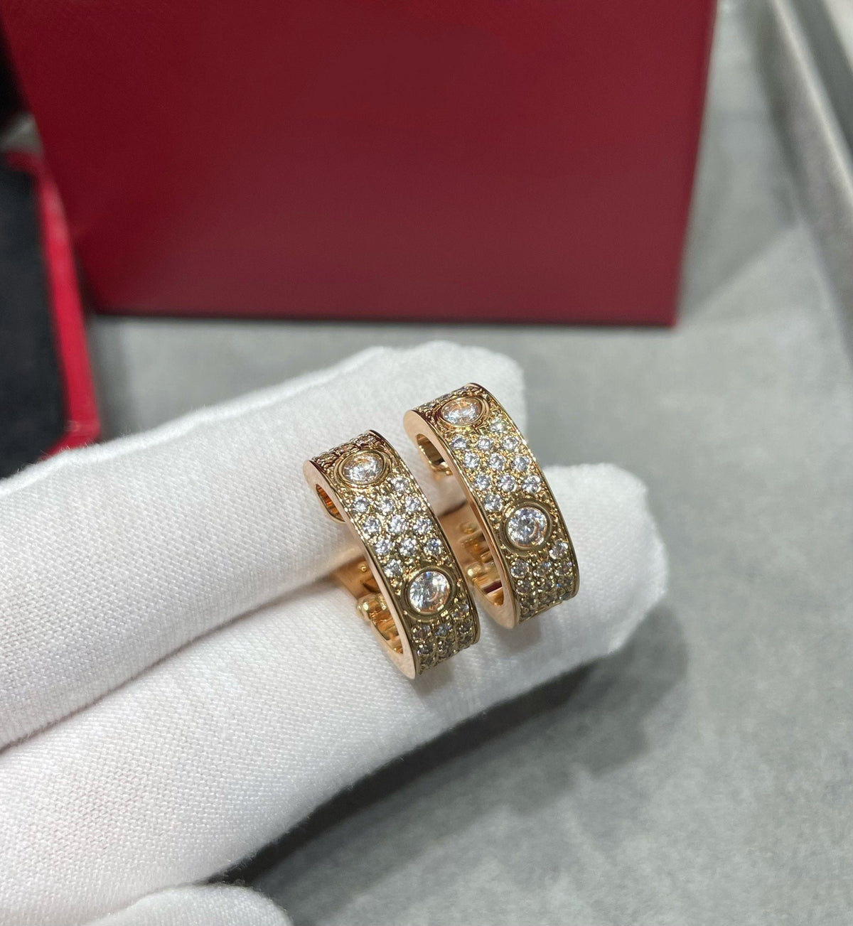 [OrnoraJewelry]LOVE 5.5MM DIAMOND PAVED EARRINGS