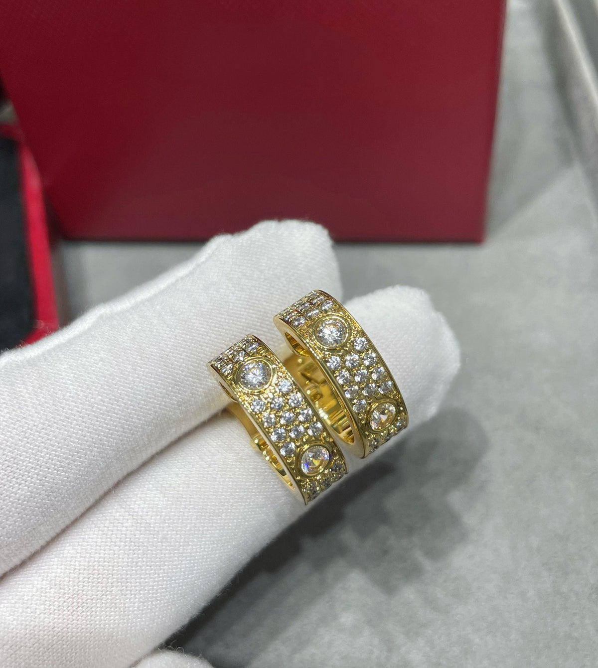 [OrnoraJewelry]LOVE 5.5MM DIAMOND PAVED EARRINGS