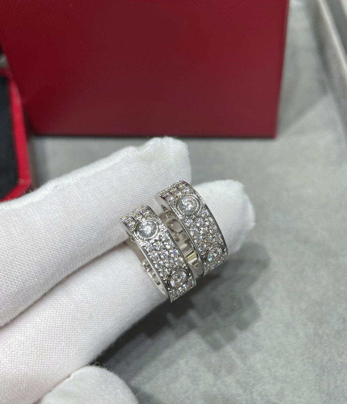 [OrnoraJewelry]LOVE 5.5MM DIAMOND PAVED EARRINGS