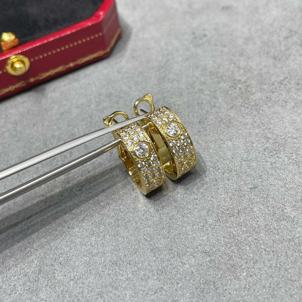 [OrnoraJewelry]LOVE 5.5MM DIAMOND PAVED EARRINGS