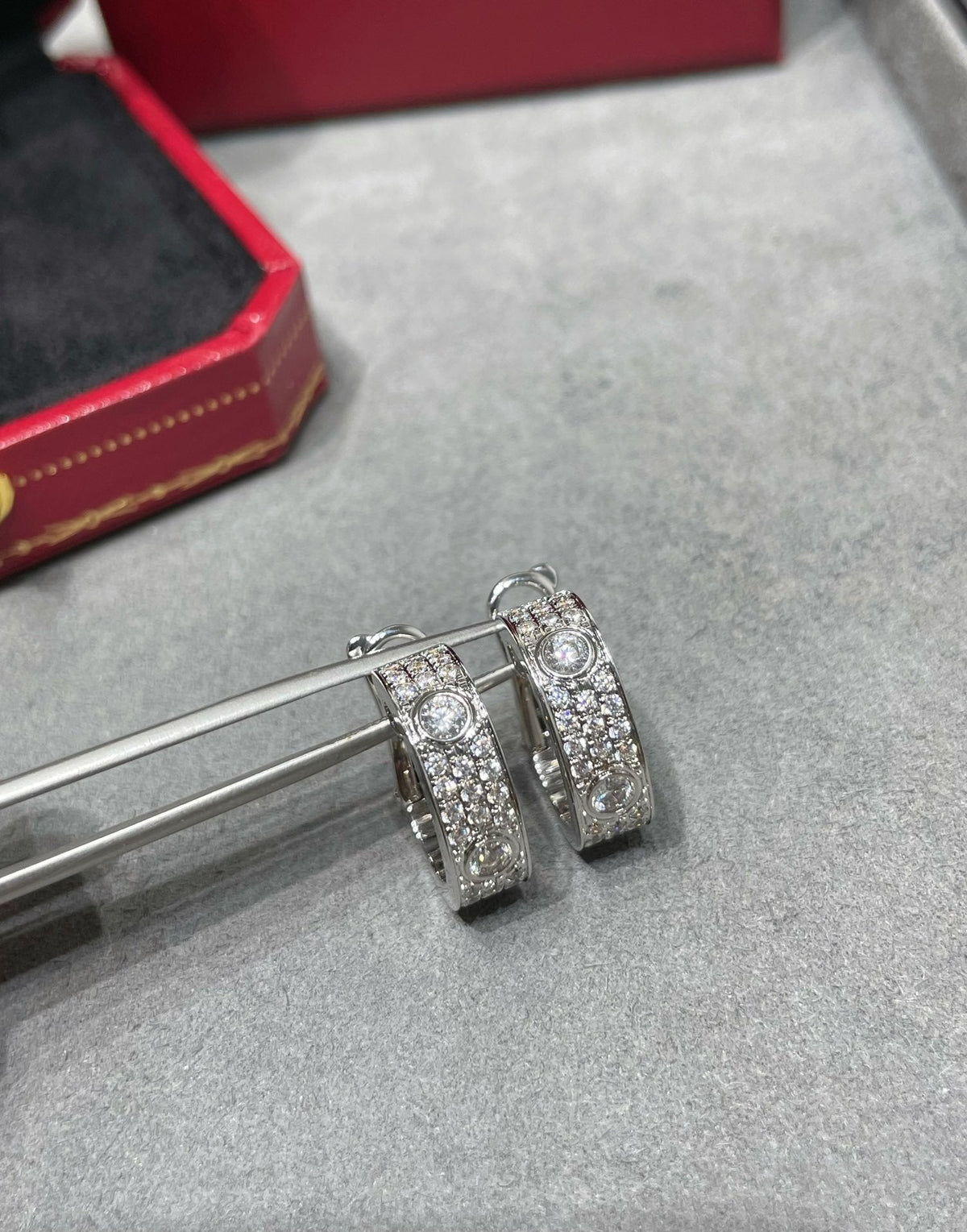 [OrnoraJewelry]LOVE 5.5MM DIAMOND PAVED EARRINGS