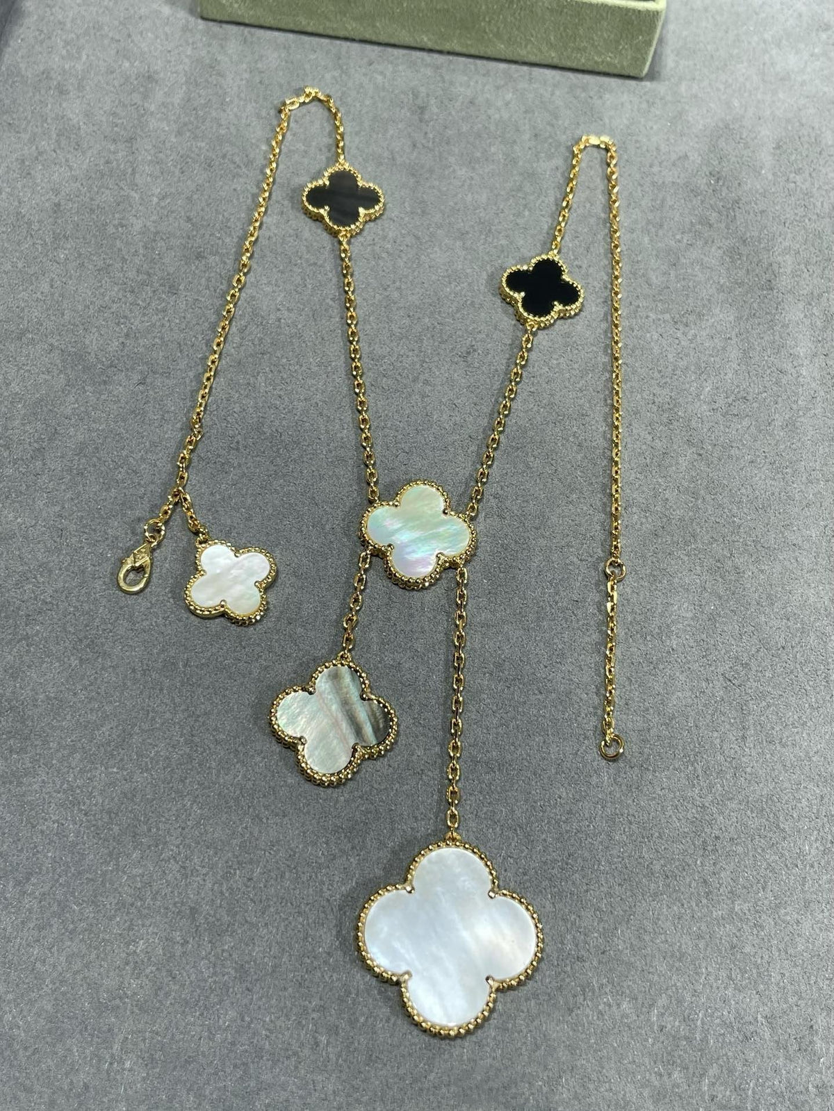 [OrnoraJewelry]CLOVER 6 MOTIF MOP ONYX GOLD NECKLACE